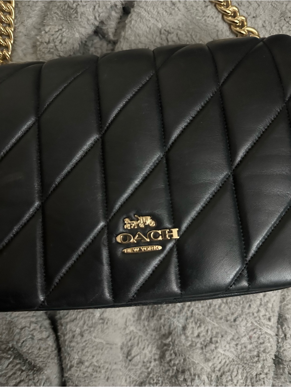 Coach Black Quilted Leather Crossbody with Gold Chain - Picture 4 of 12